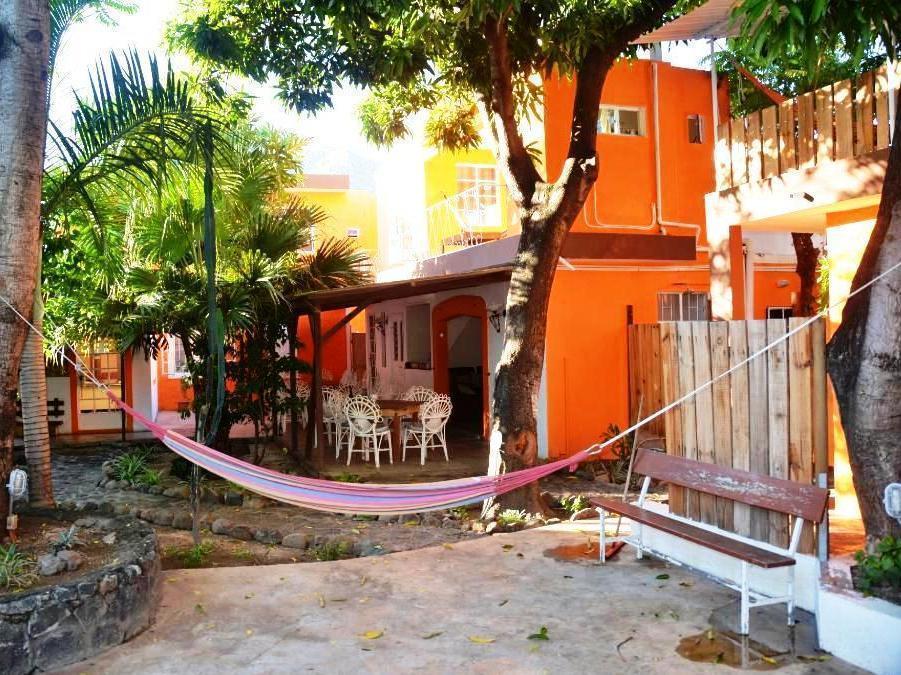 Guest House Chez Jacques Tamarin Bagian luar foto