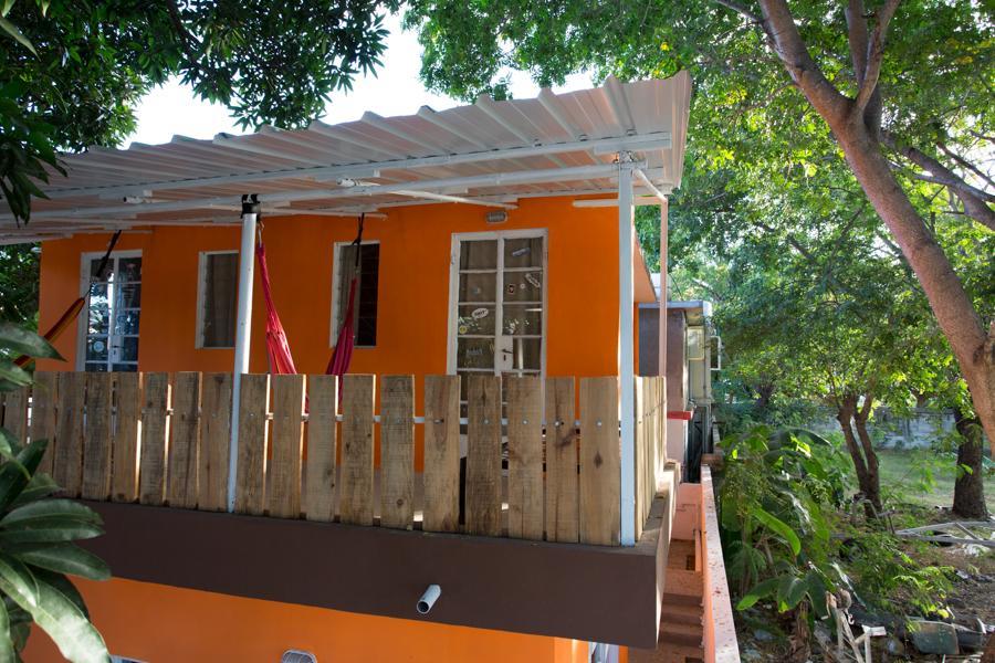 Guest House Chez Jacques Tamarin Bagian luar foto