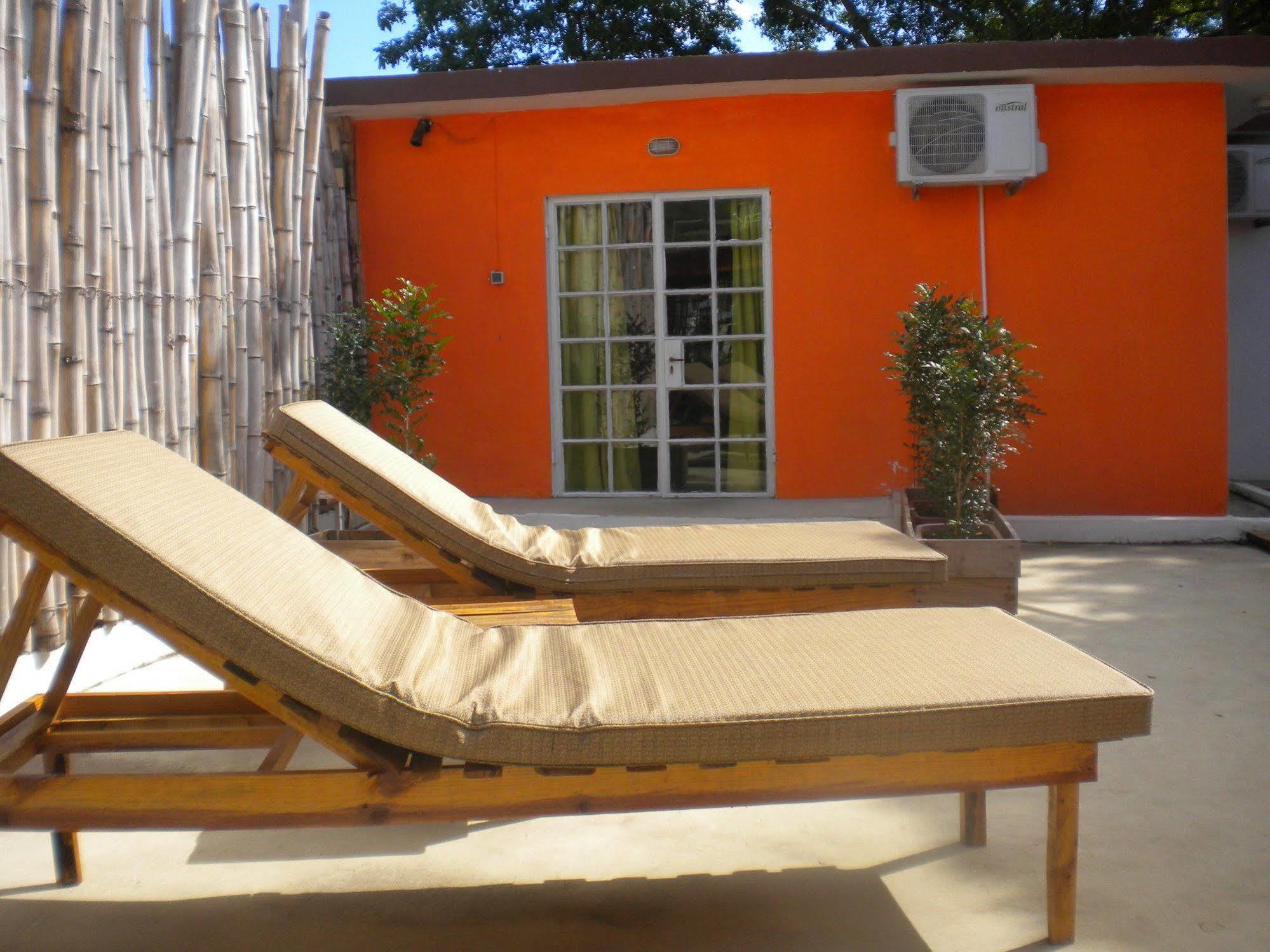 Guest House Chez Jacques Tamarin Bagian luar foto